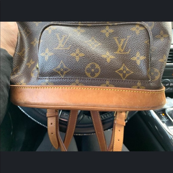 Luis vuiton back bag like new - Picture 5 of 8